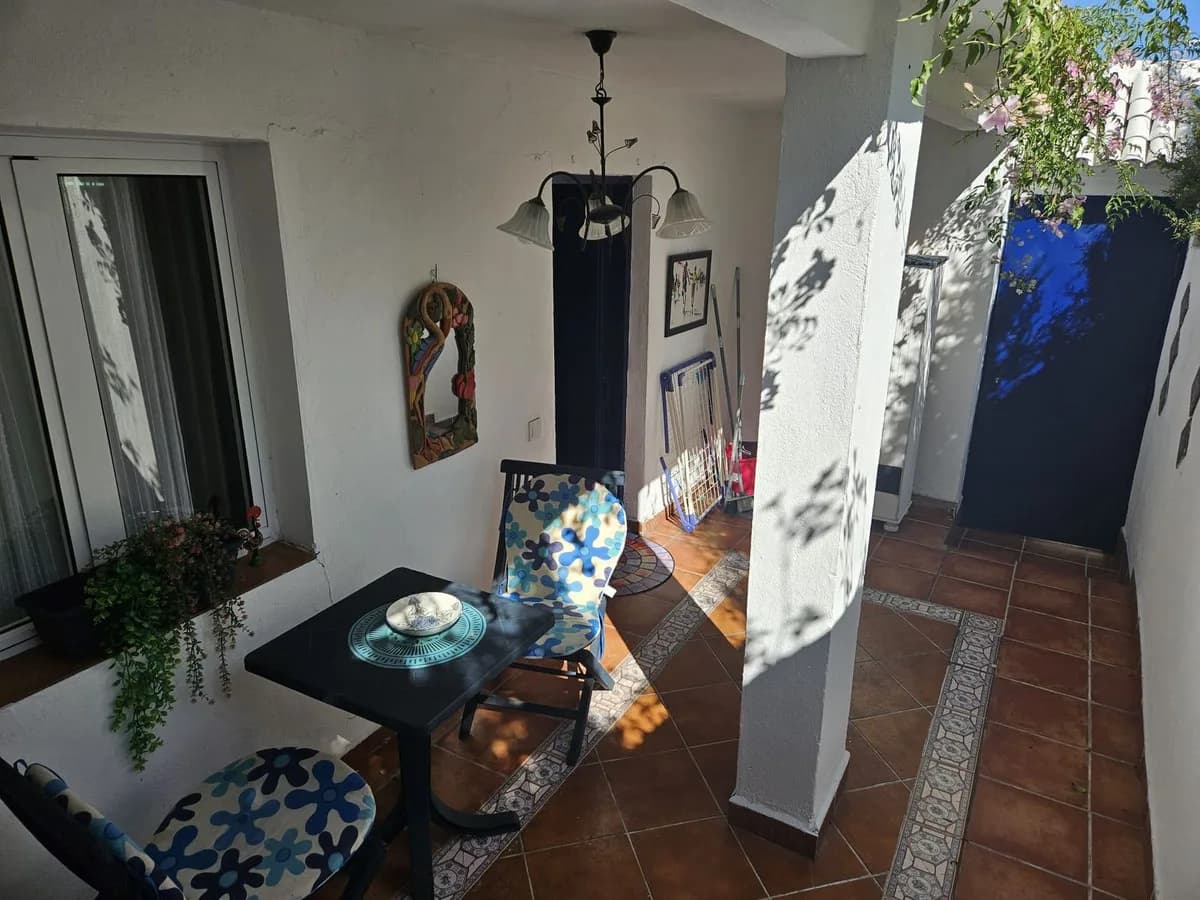 3 Bedroom Townhouse for Sale in Atalaya, Málaga - Image 5