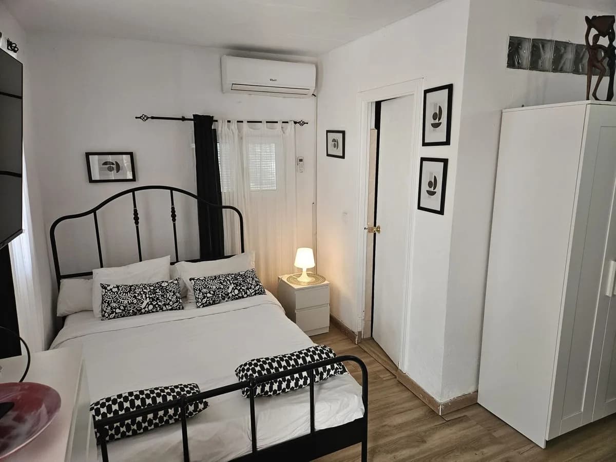 3 Bedroom Townhouse for Sale in Atalaya, Málaga - Image 7