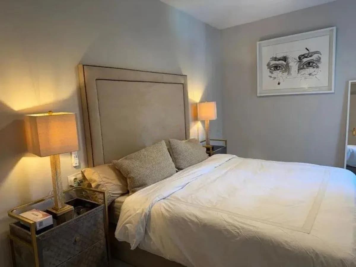 3 Bedroom Middle Floor Apartment for Sale in The Golden Mile, Málaga - Image 8
