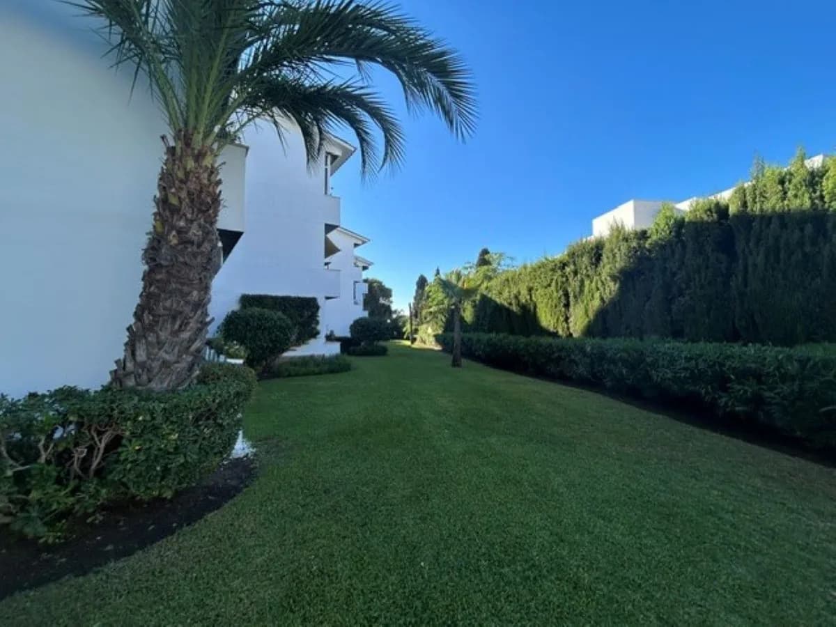 2 Bedroom Ground Floor Apartment for Sale in Atalaya, Málaga - Image 5