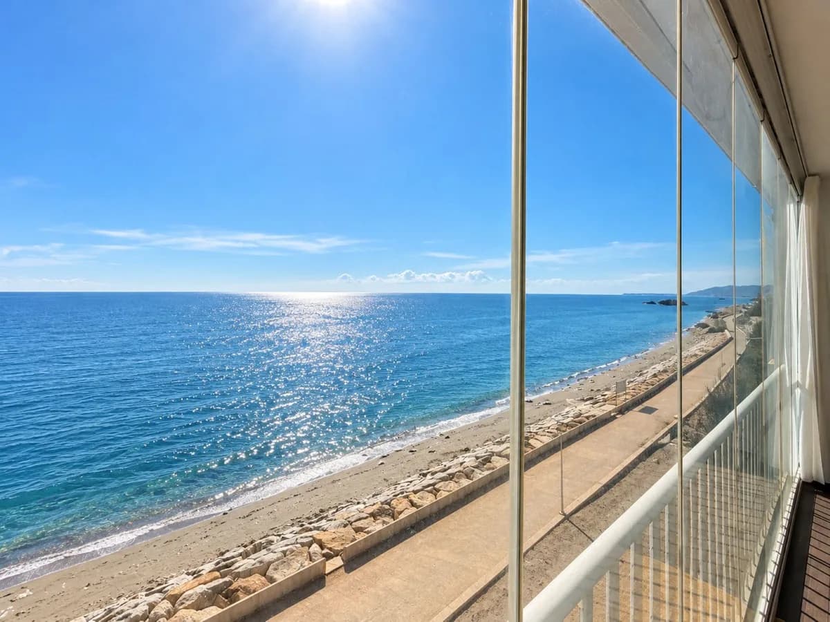 2 Bedroom Penthouse for Sale in Estepona, Málaga - Image 5