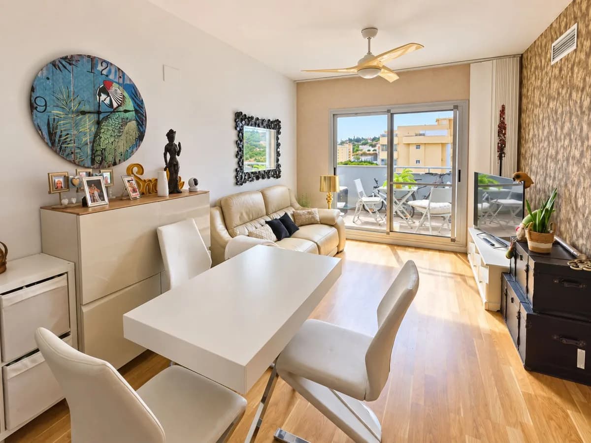 2 Bedroom Penthouse for Sale in Fuengirola, Málaga - Image 5