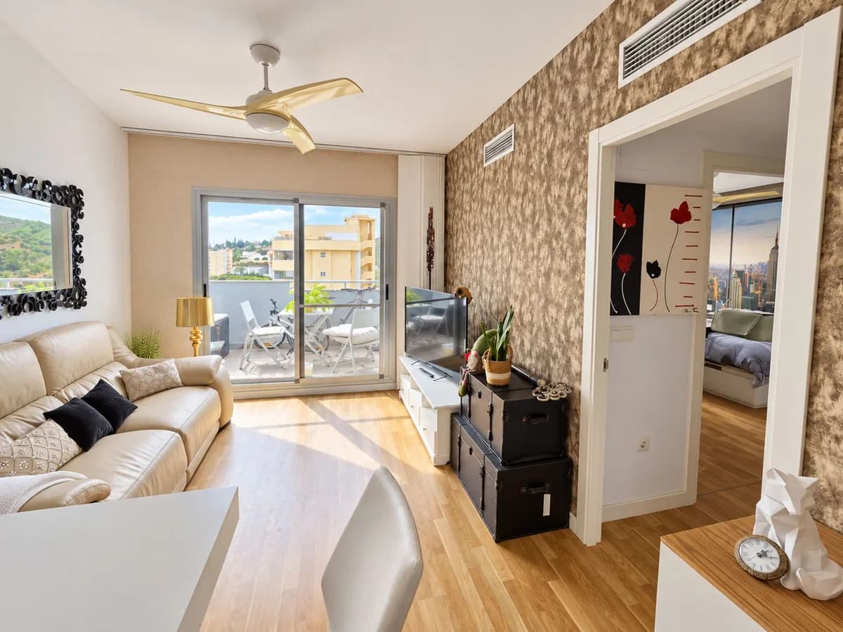 2 Bedroom Penthouse for Sale in Fuengirola, Málaga - Image 7