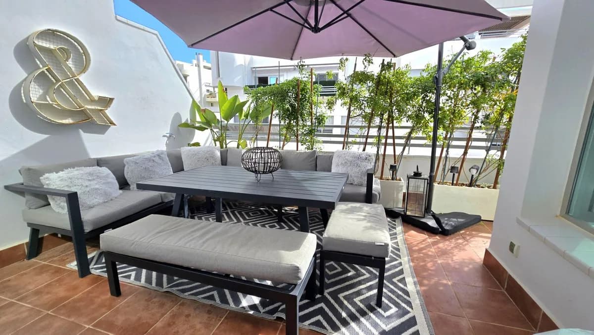 3 Bedroom Duplex for Sale in Mijas Costa, Málaga - Image 4