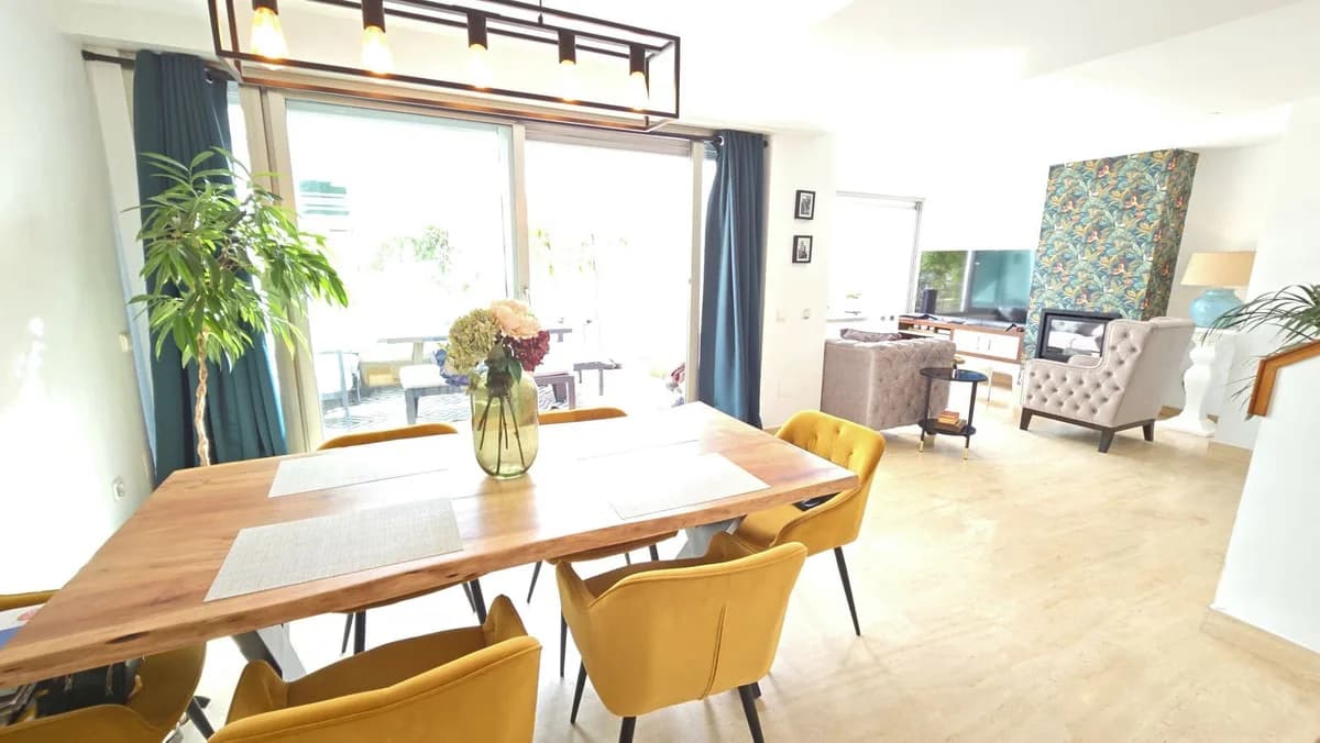 3 Bedroom Duplex for Sale in Mijas Costa, Málaga - Image 7