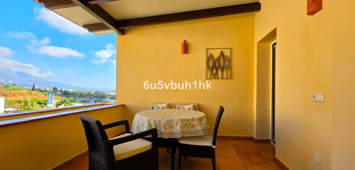 3 Bedroom Penthouse Duplex for Sale in Benahavís, Málaga - Image 5