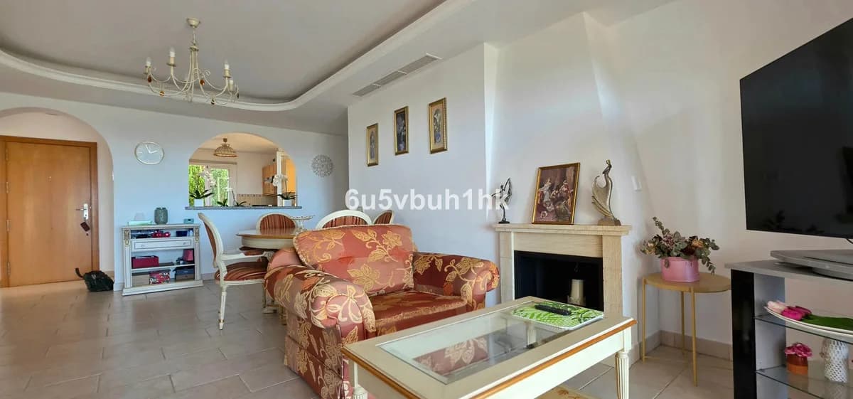 3 Bedroom Penthouse Duplex for Sale in Benahavís, Málaga - Image 6
