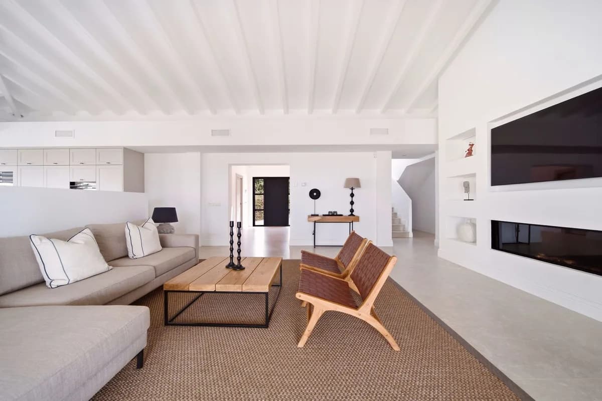 5 Bedroom Detached Villa for Sale in Benahavís, Málaga - Image 8