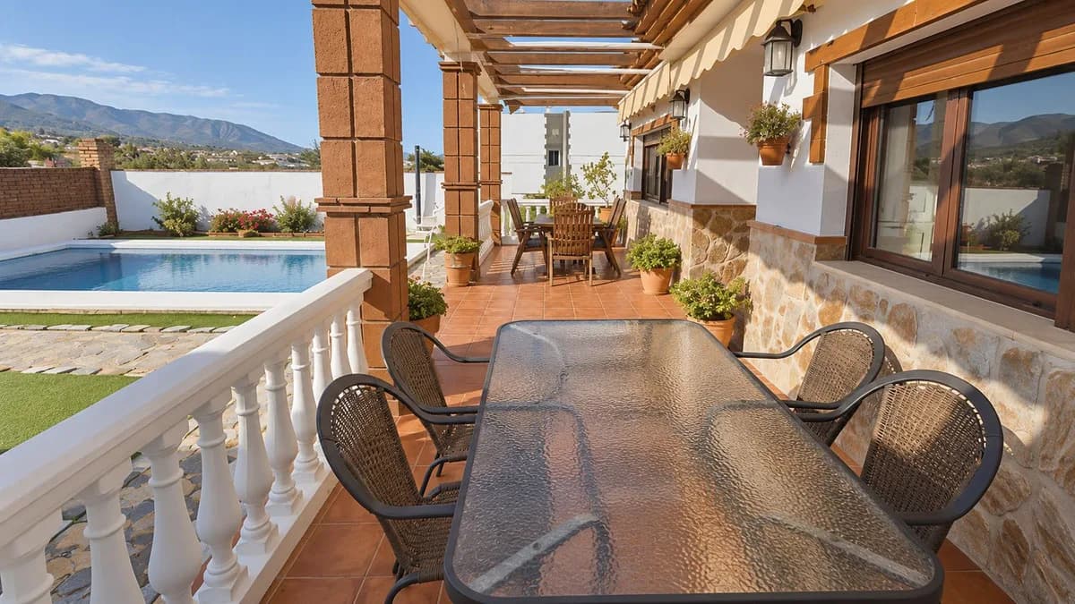 6 Bedroom Detached Villa for Sale in Alhaurín de la Torre, Málaga - Image 2