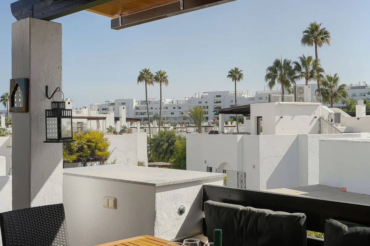 3 Bedroom Townhouse for Sale in San Pedro de Alcántara, Málaga - Image 8