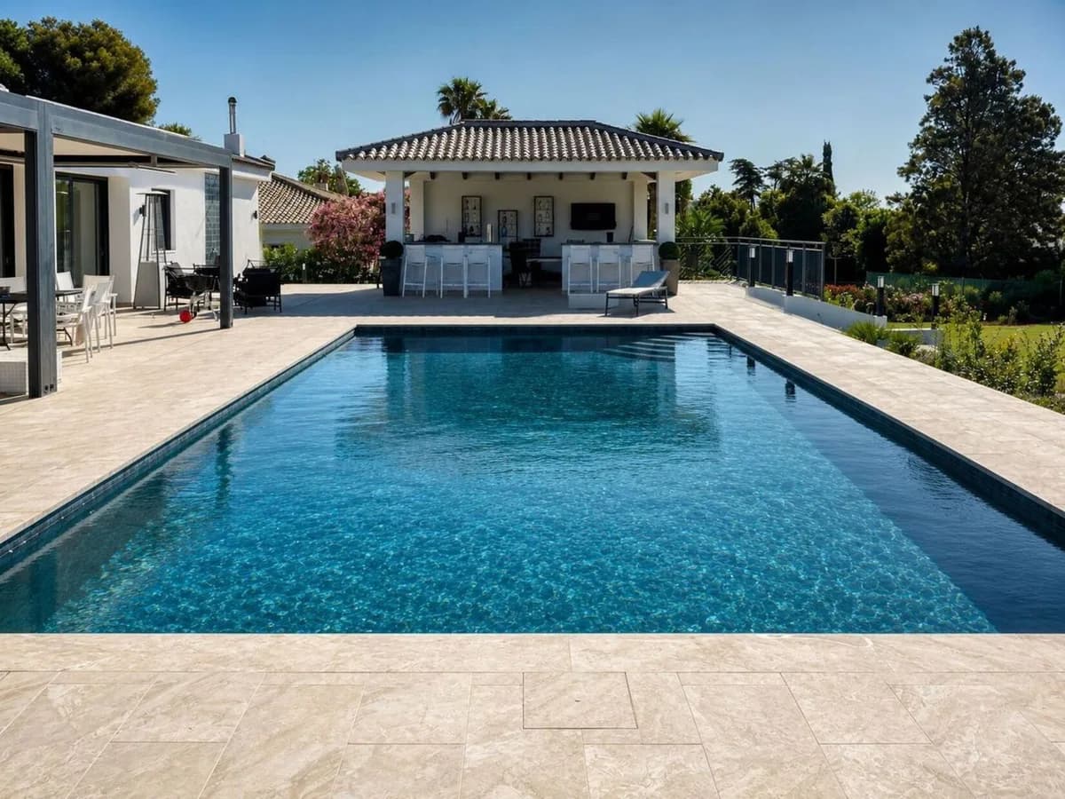 5 Bedroom Detached Villa for Sale in Sotogrande, Cádiz - Image 5