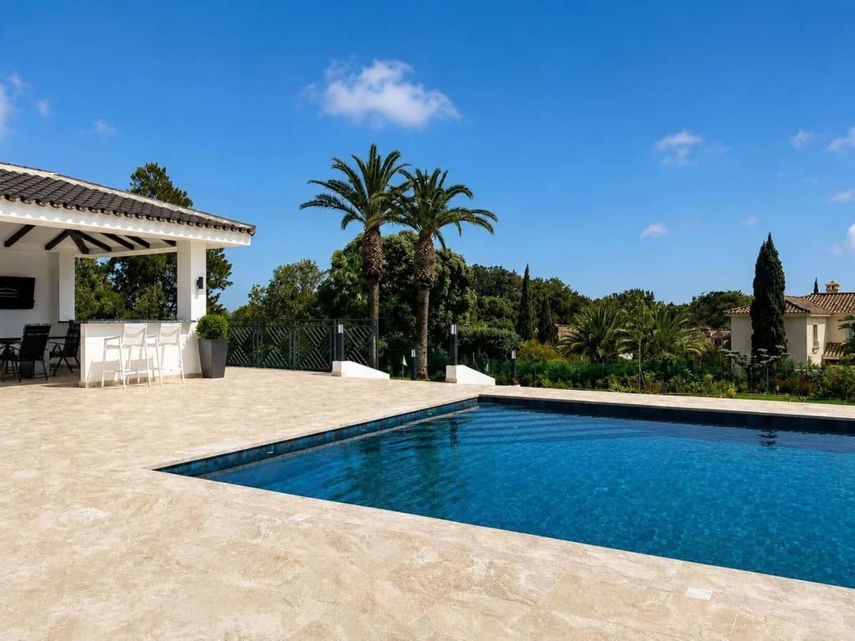 5 Bedroom Detached Villa for Sale in Sotogrande, Cádiz - Image 6