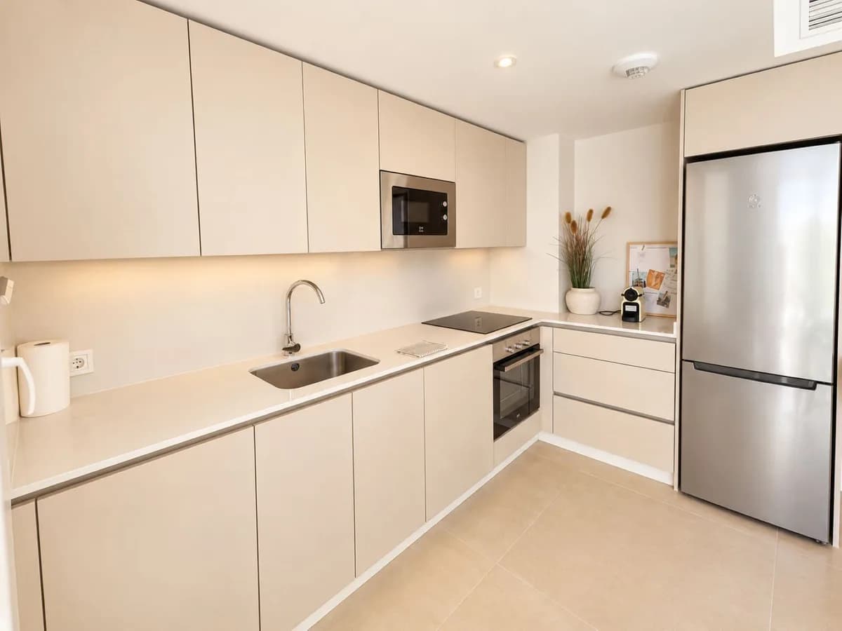 3 Bedroom Penthouse for Sale in Manilva, Málaga - Image 3