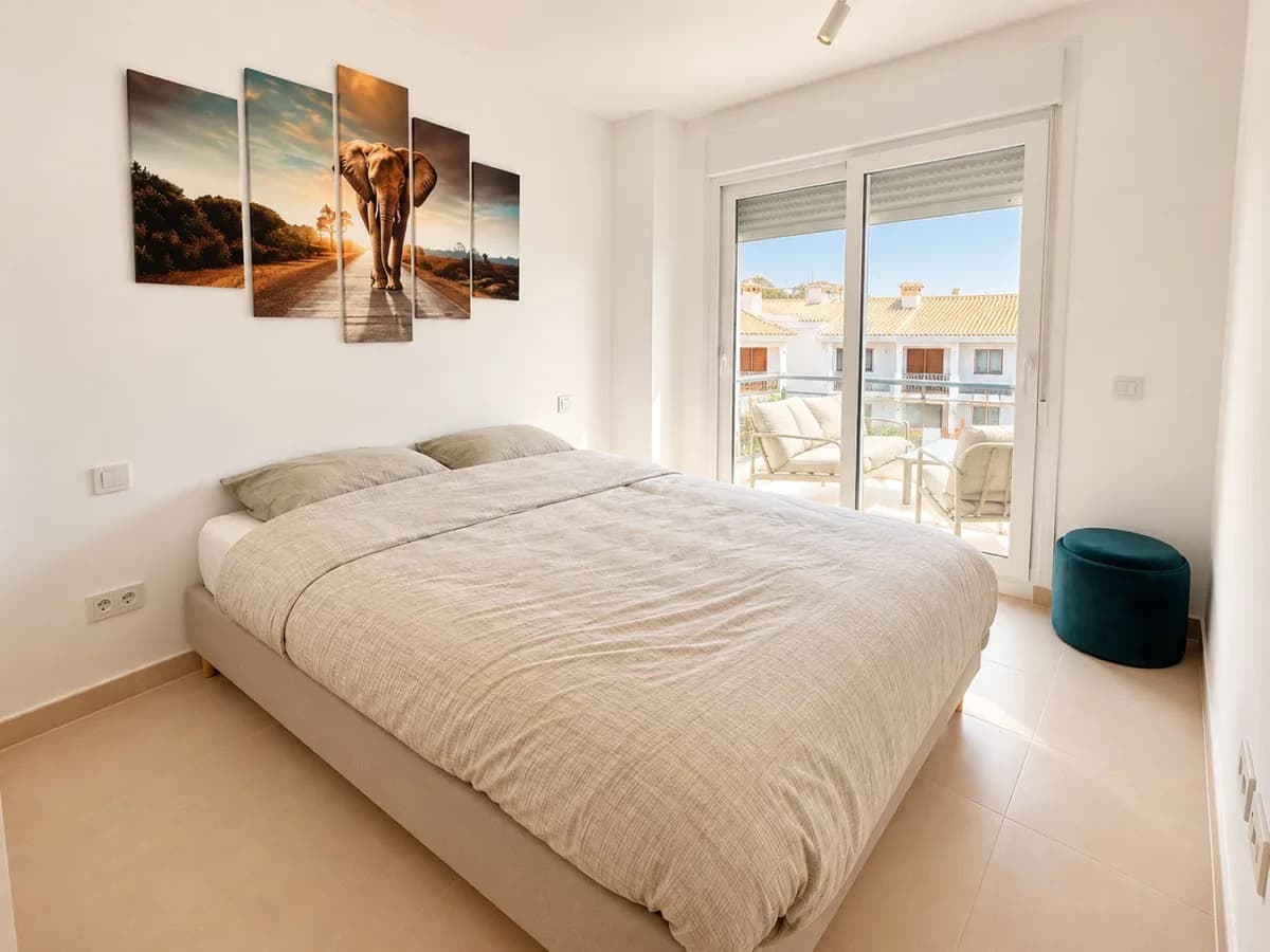 3 Bedroom Penthouse for Sale in Manilva, Málaga - Image 5
