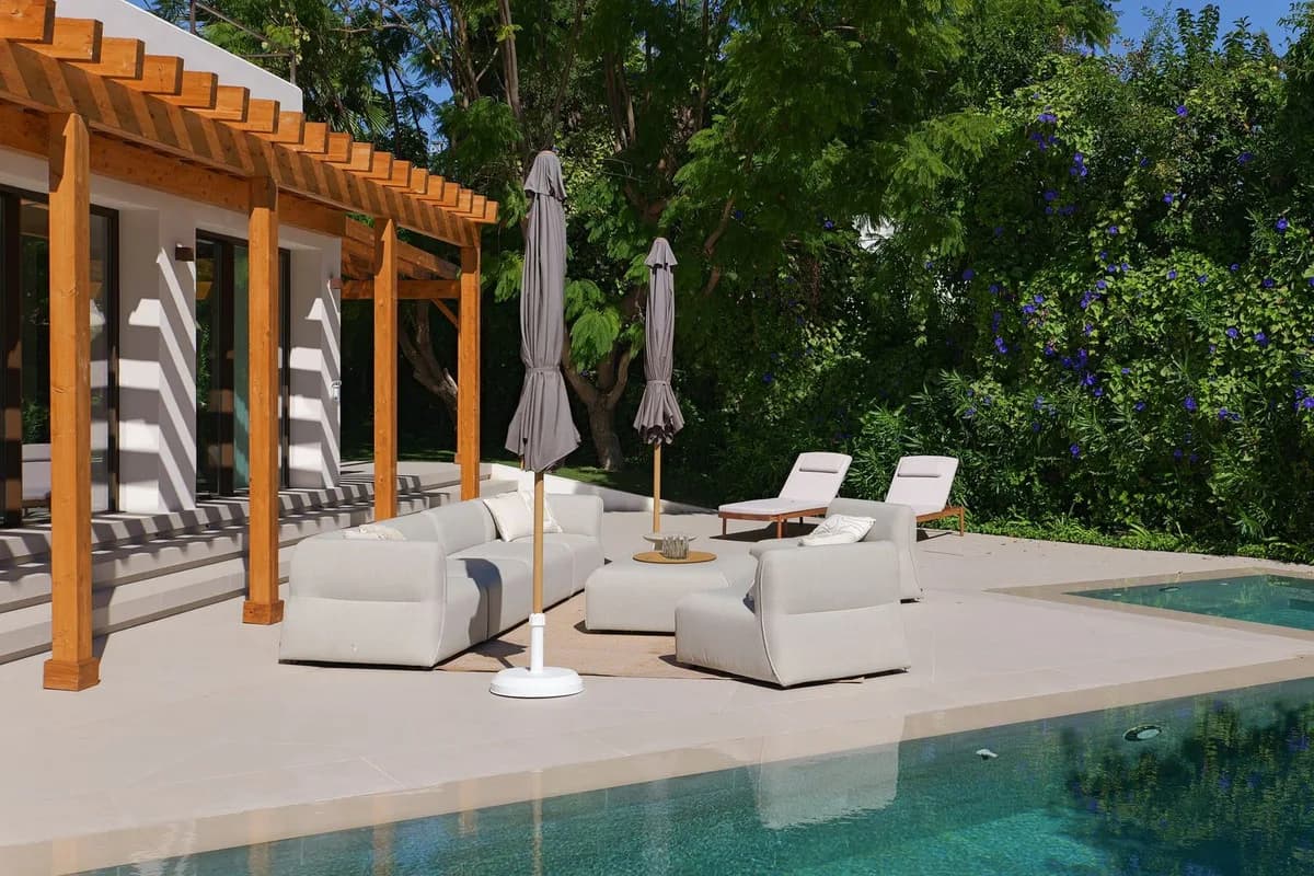 4 Bedroom Detached Villa for Sale in Guadalmina Baja, Málaga - Image 3