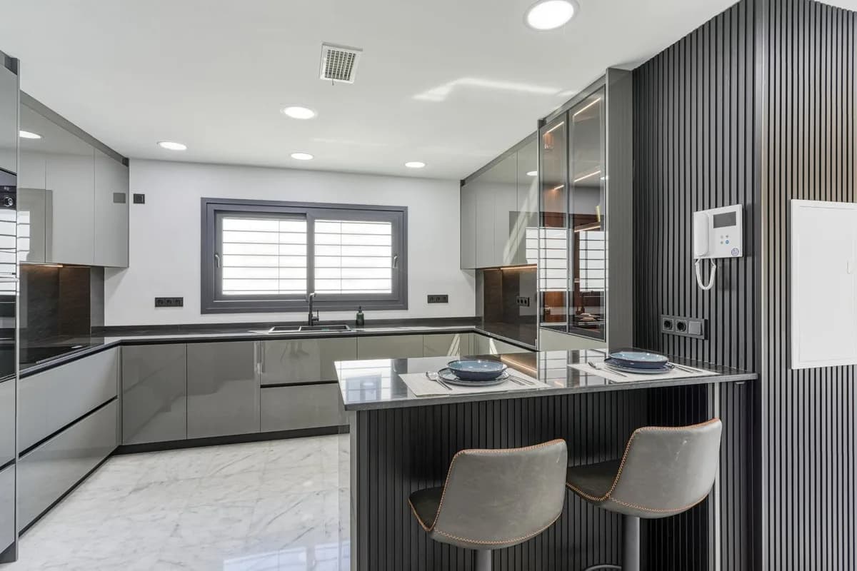 5 Bedroom Detached Villa for Sale in Mijas, Málaga - Image 3