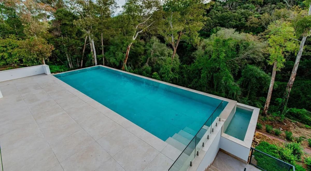 5 Bedroom Detached Villa for Sale in Sotogrande, Cádiz - Image 5