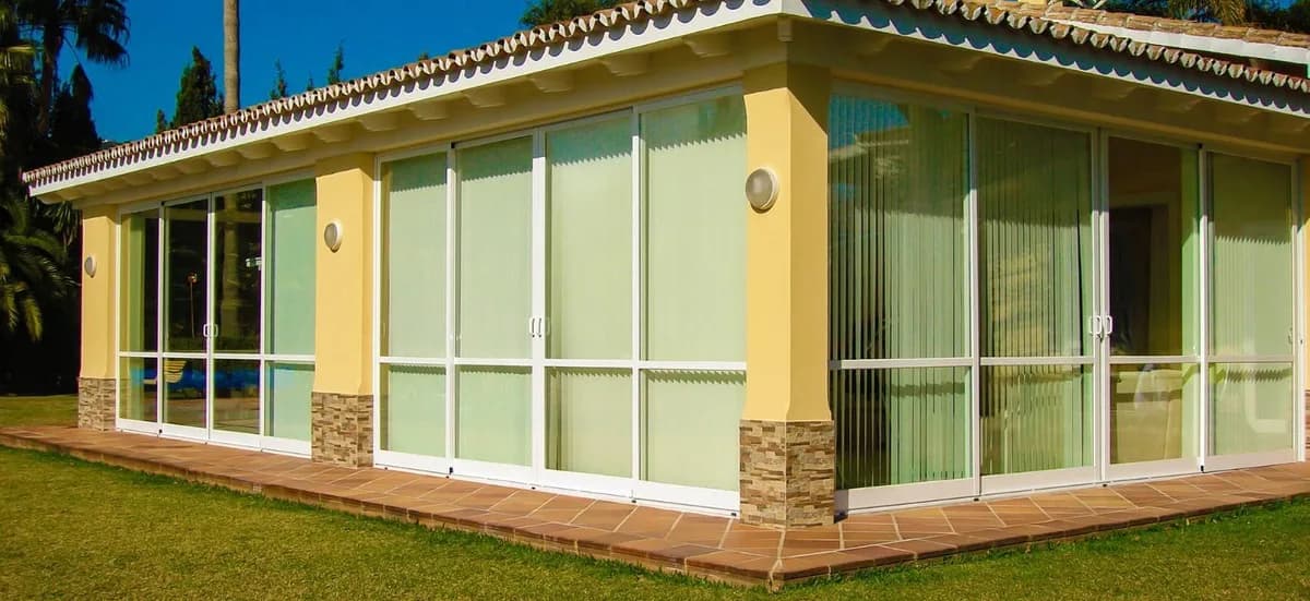 5 Bedroom Detached Villa for Sale in Elviria, Málaga - Image 7