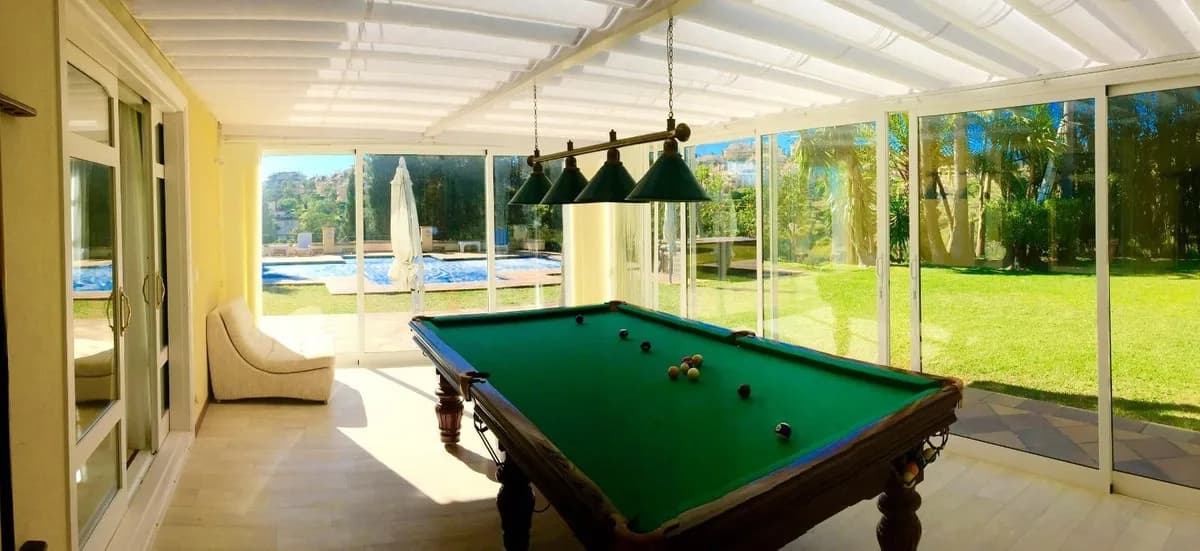 5 Bedroom Detached Villa for Sale in Elviria, Málaga - Image 9