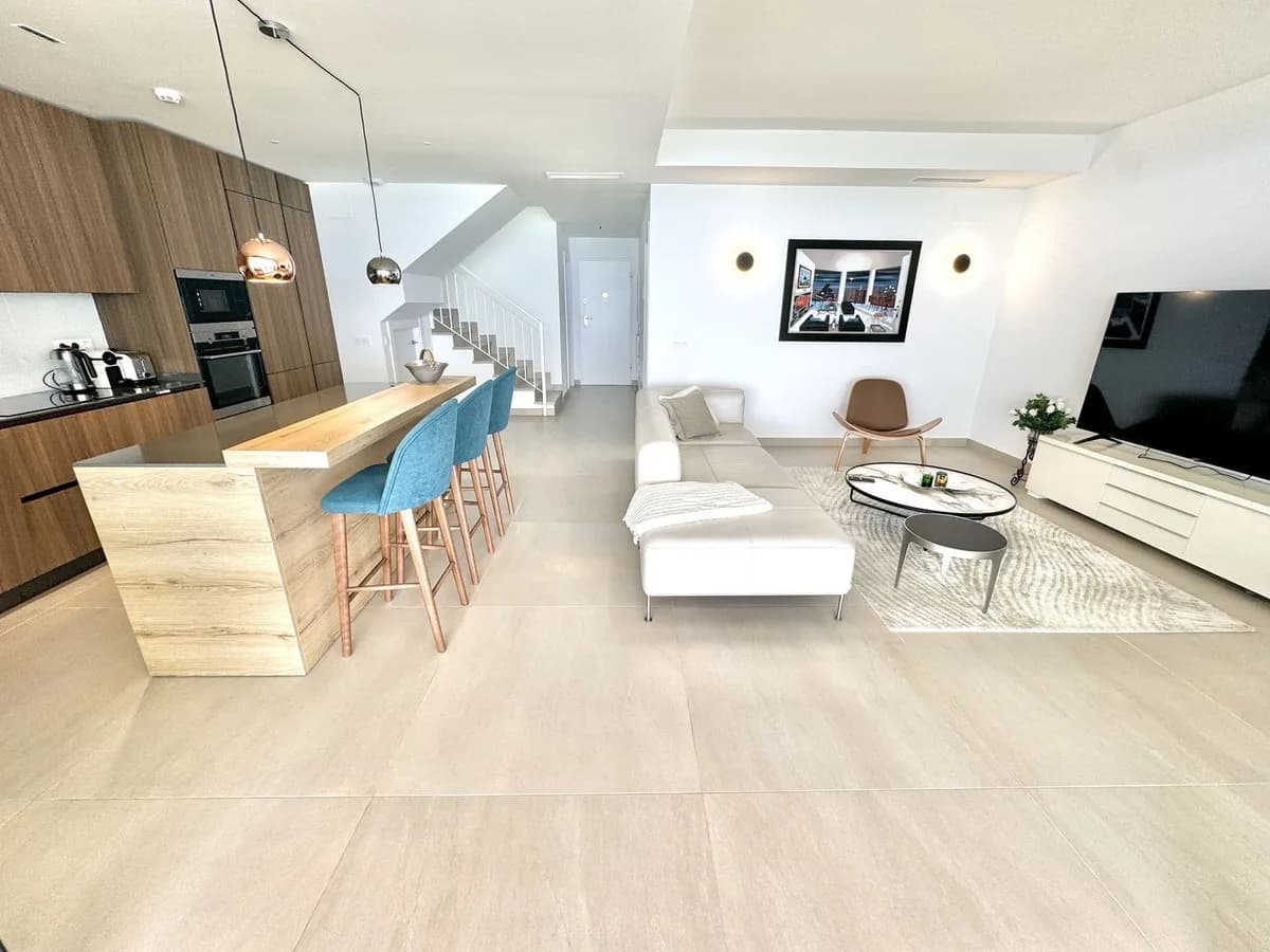 2 Bedroom Penthouse Duplex for Sale in Benalmadena Costa, Málaga - Image 3