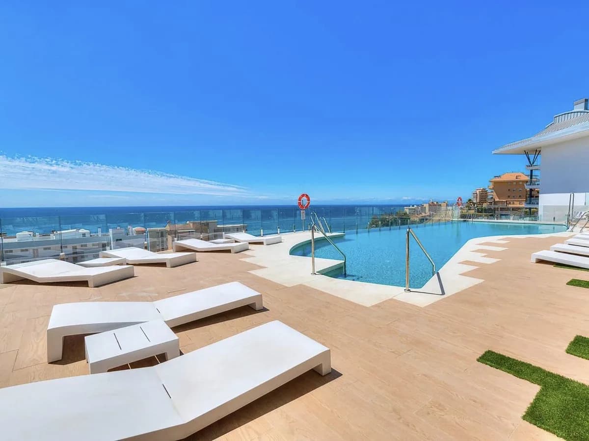 2 Bedroom Penthouse Duplex for Sale in Benalmadena Costa, Málaga - Image 6