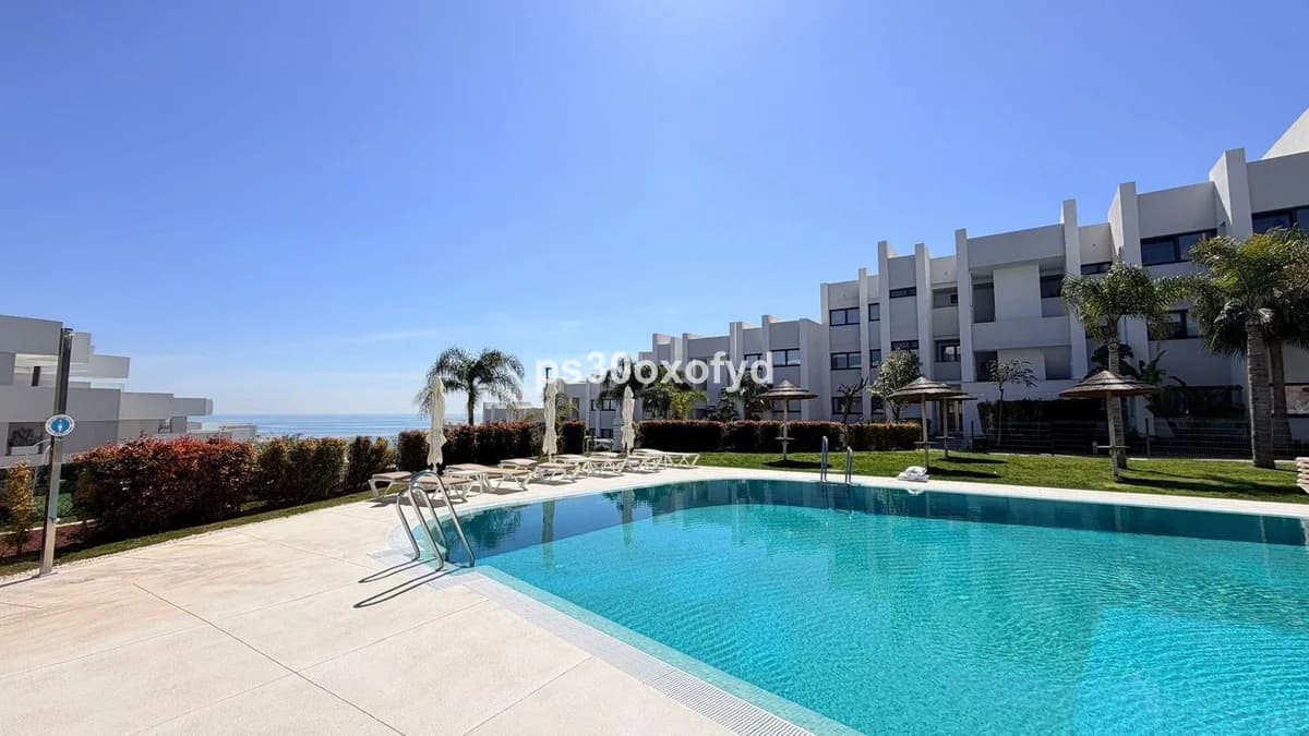 2 Bedroom Ground Floor Apartment for Sale in La Duquesa, Málaga