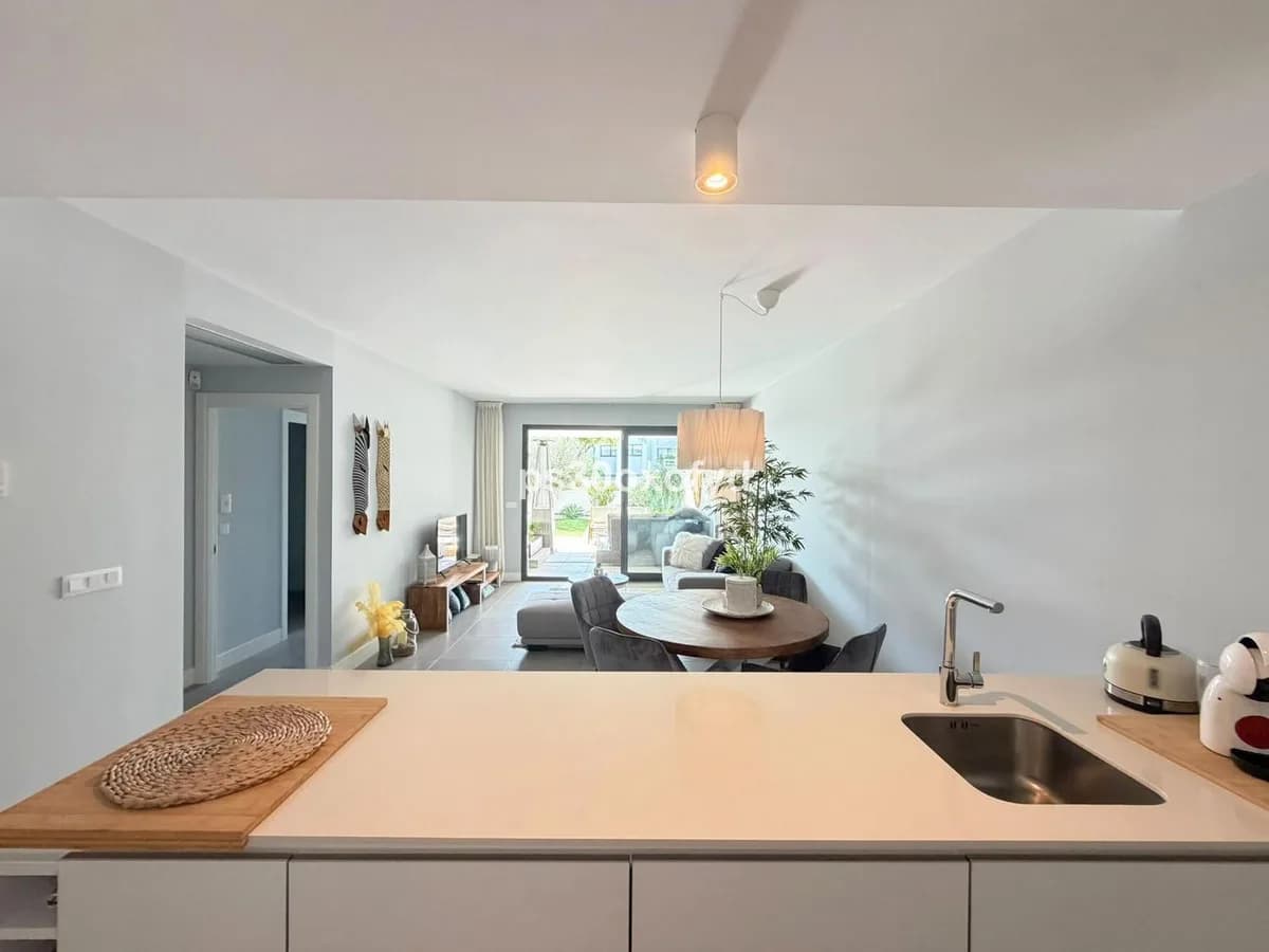 2 Bedroom Ground Floor Apartment for Sale in La Duquesa, Málaga - Image 4
