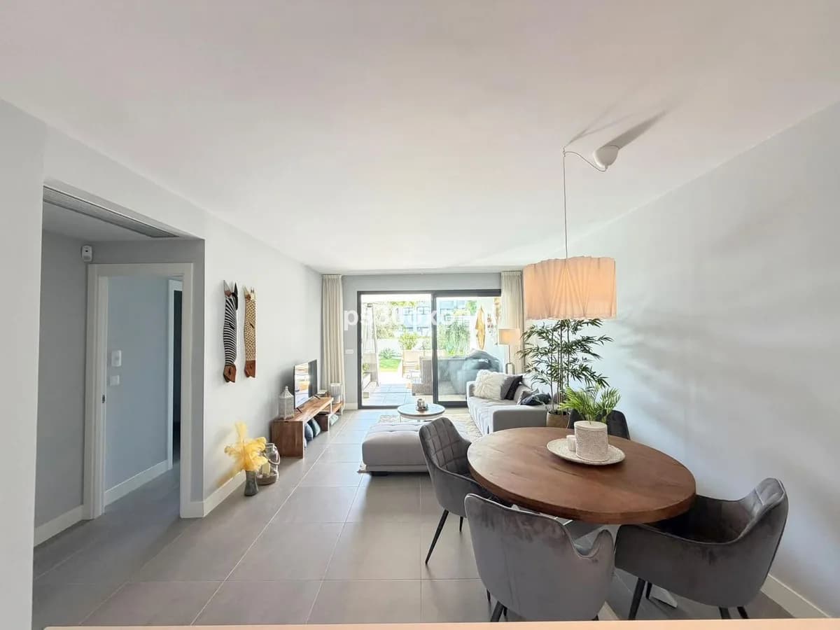 2 Bedroom Ground Floor Apartment for Sale in La Duquesa, Málaga - Image 6