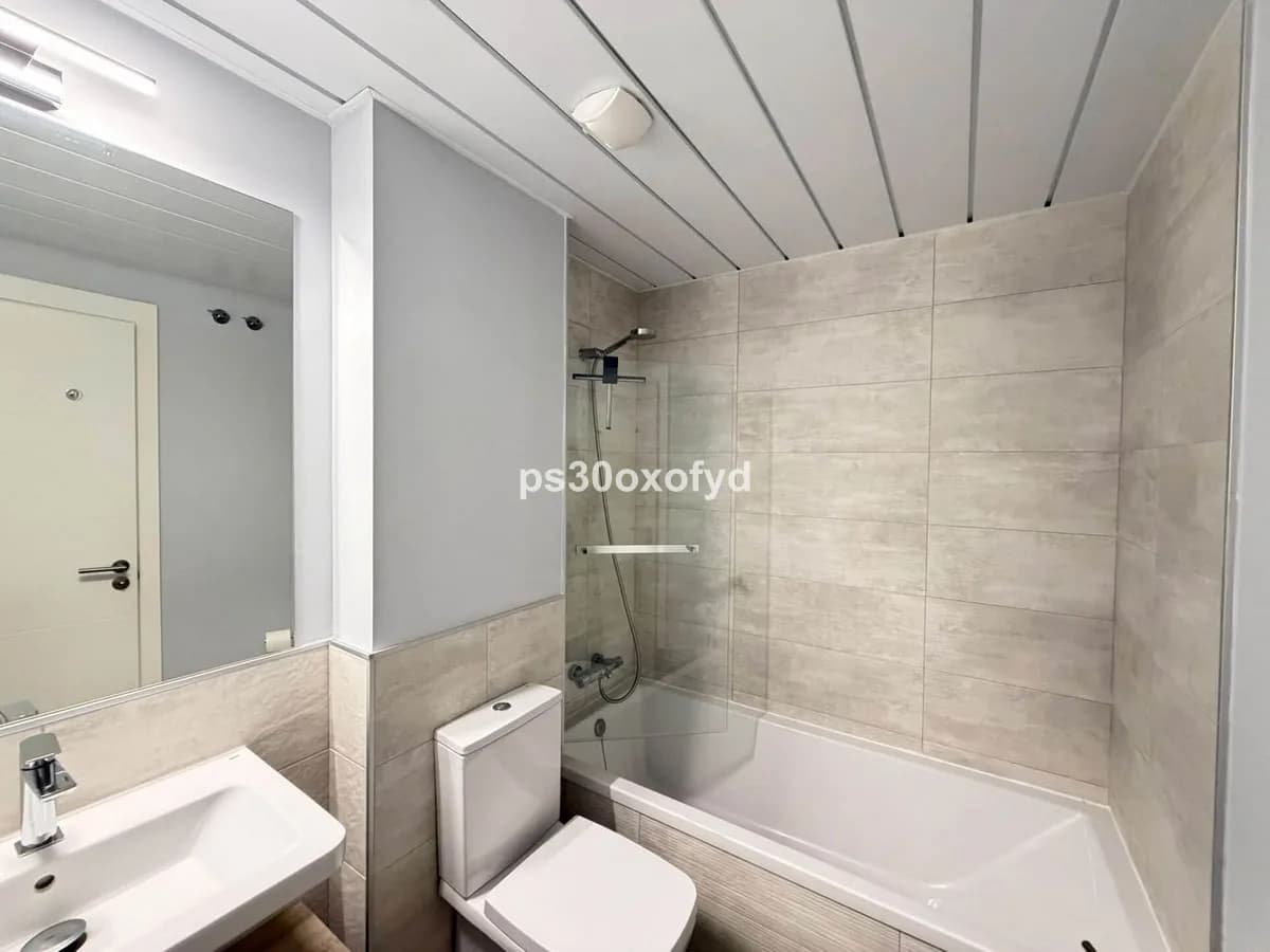 2 Bedroom Ground Floor Apartment for Sale in La Duquesa, Málaga - Image 9