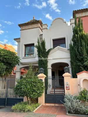 R4882888, Villa Detached in Puerto Banús