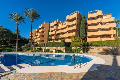 R4887379, Apartment Middle Floor in La Mairena