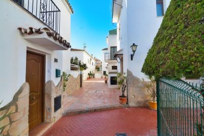 R4930318, Townhouse Semi Detached in Las Lagunas