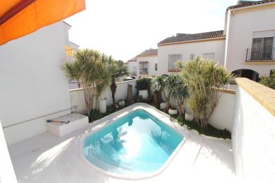 R4467271, Townhouse Terraced in Estepona