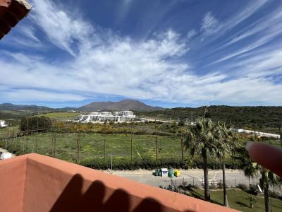 R4281823, Apartment Penthouse Duplex in Estepona