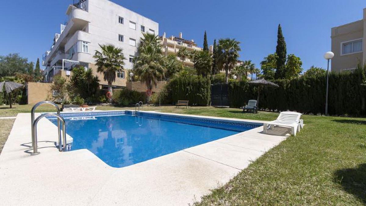 Apartment Middle Floor in Mijas Costa