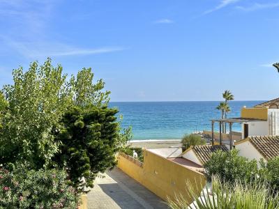 R4593916, Townhouse Detached in Estepona