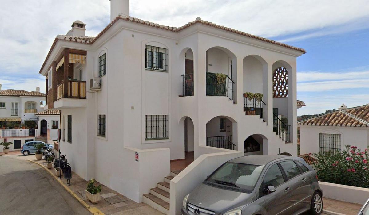 Apartment Middle Floor in Mijas